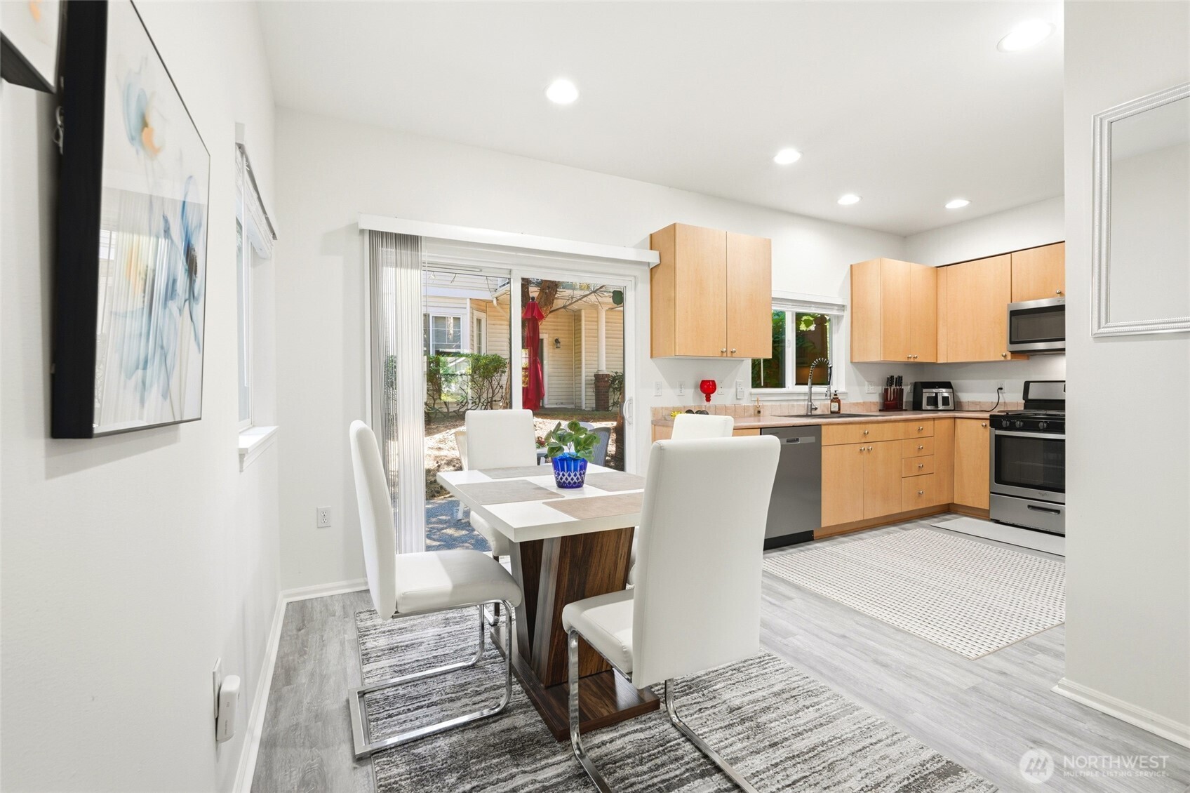 4740 Lake Place South Unit: A
