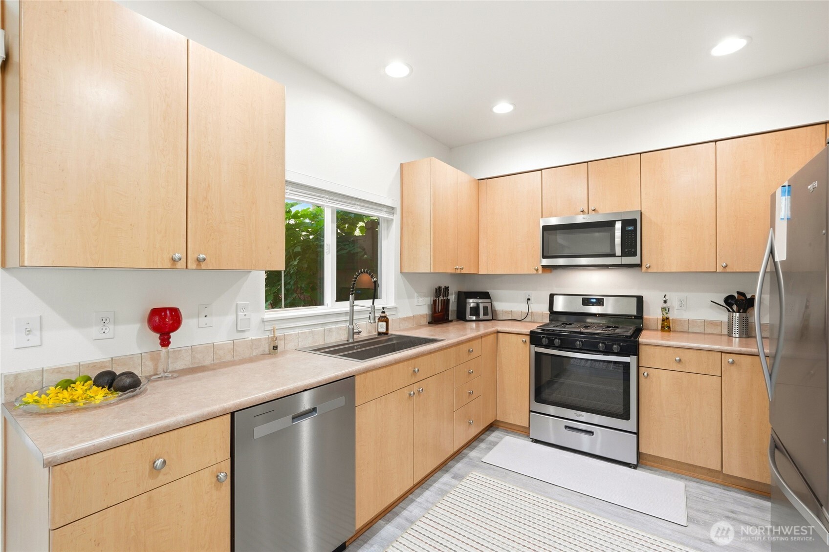 4740 Lake Place South Unit: A