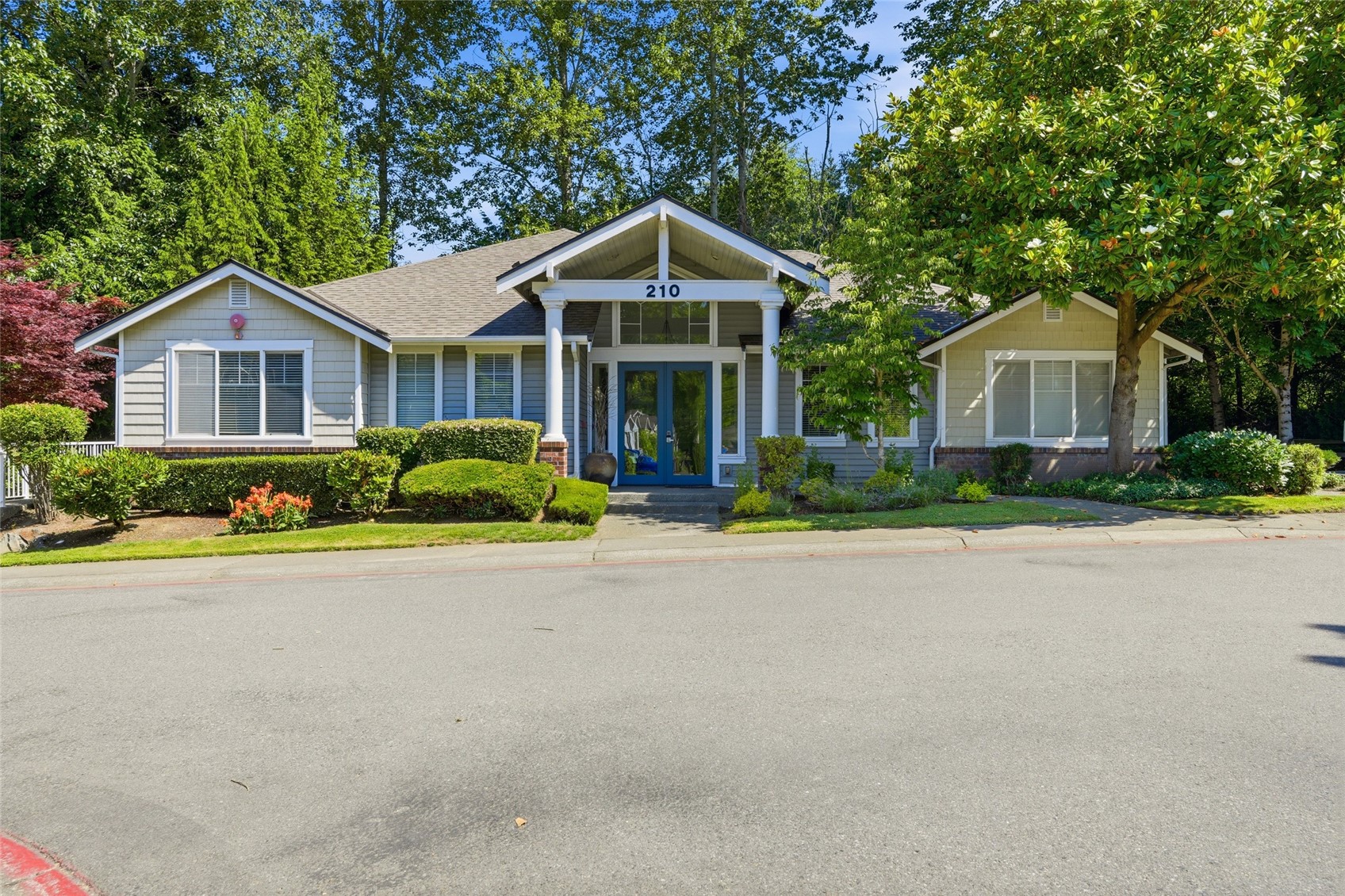 4740 Lake Place South Unit: A