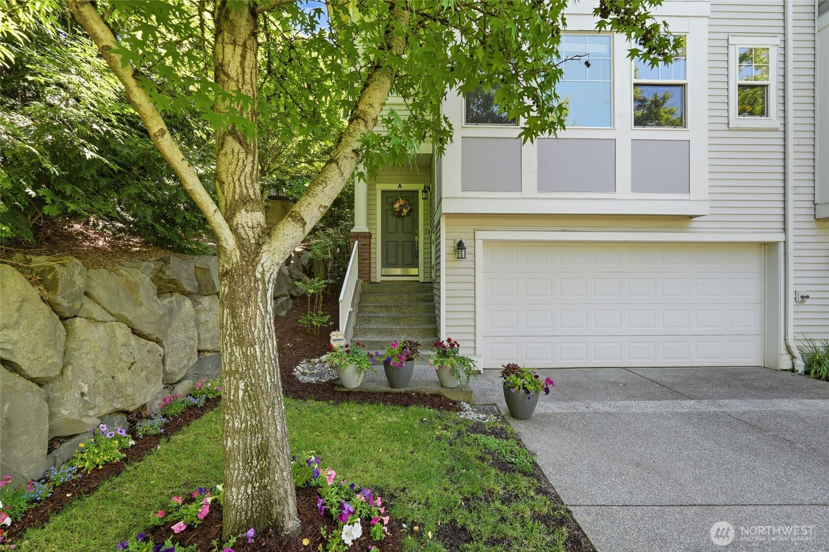 4740 Lake Place South Unit: A