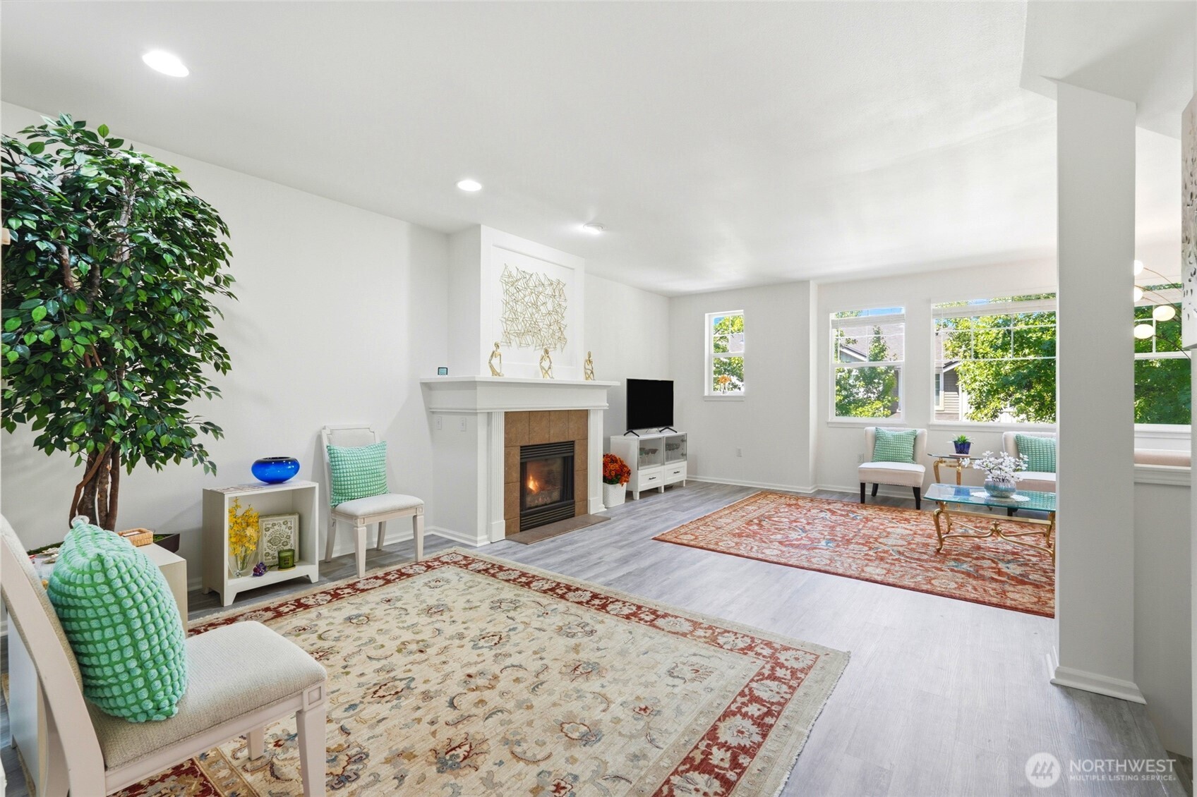 4740 Lake Place South Unit: A