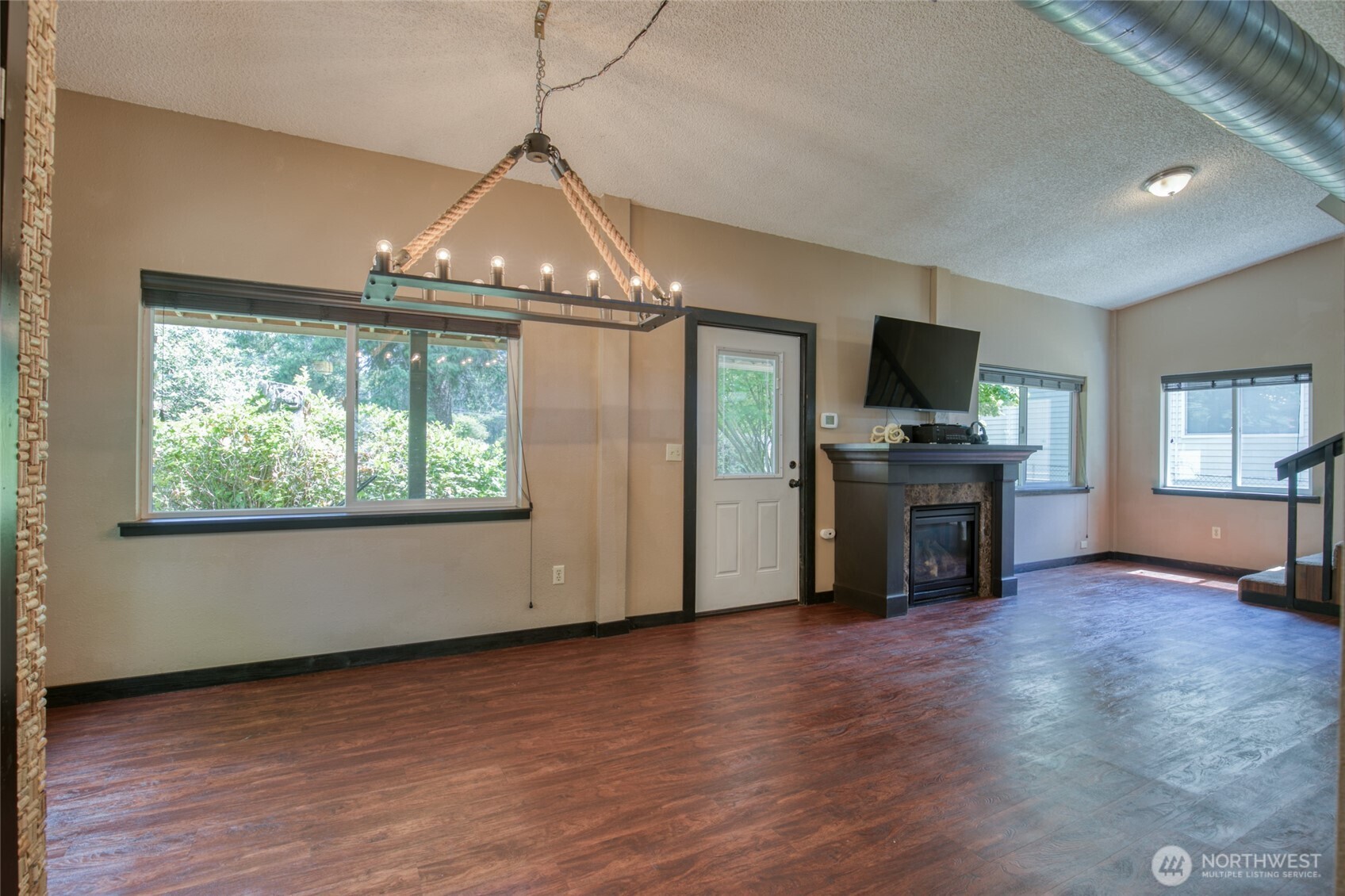130 Octopus Avenue NE
