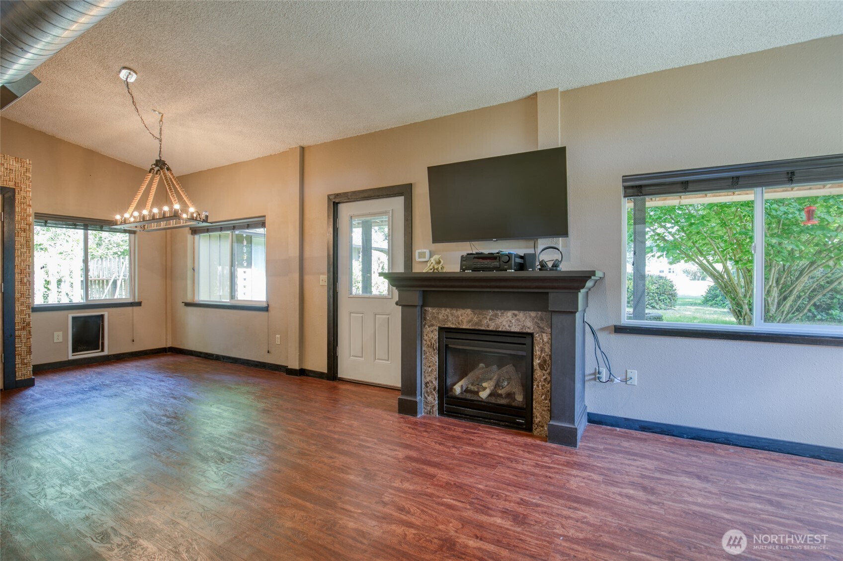 130 Octopus Avenue NE