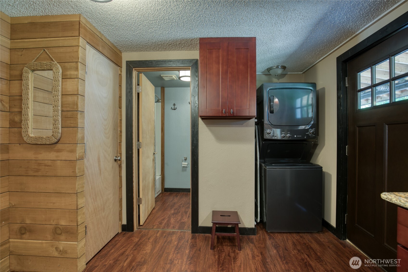 130 Octopus Avenue NE