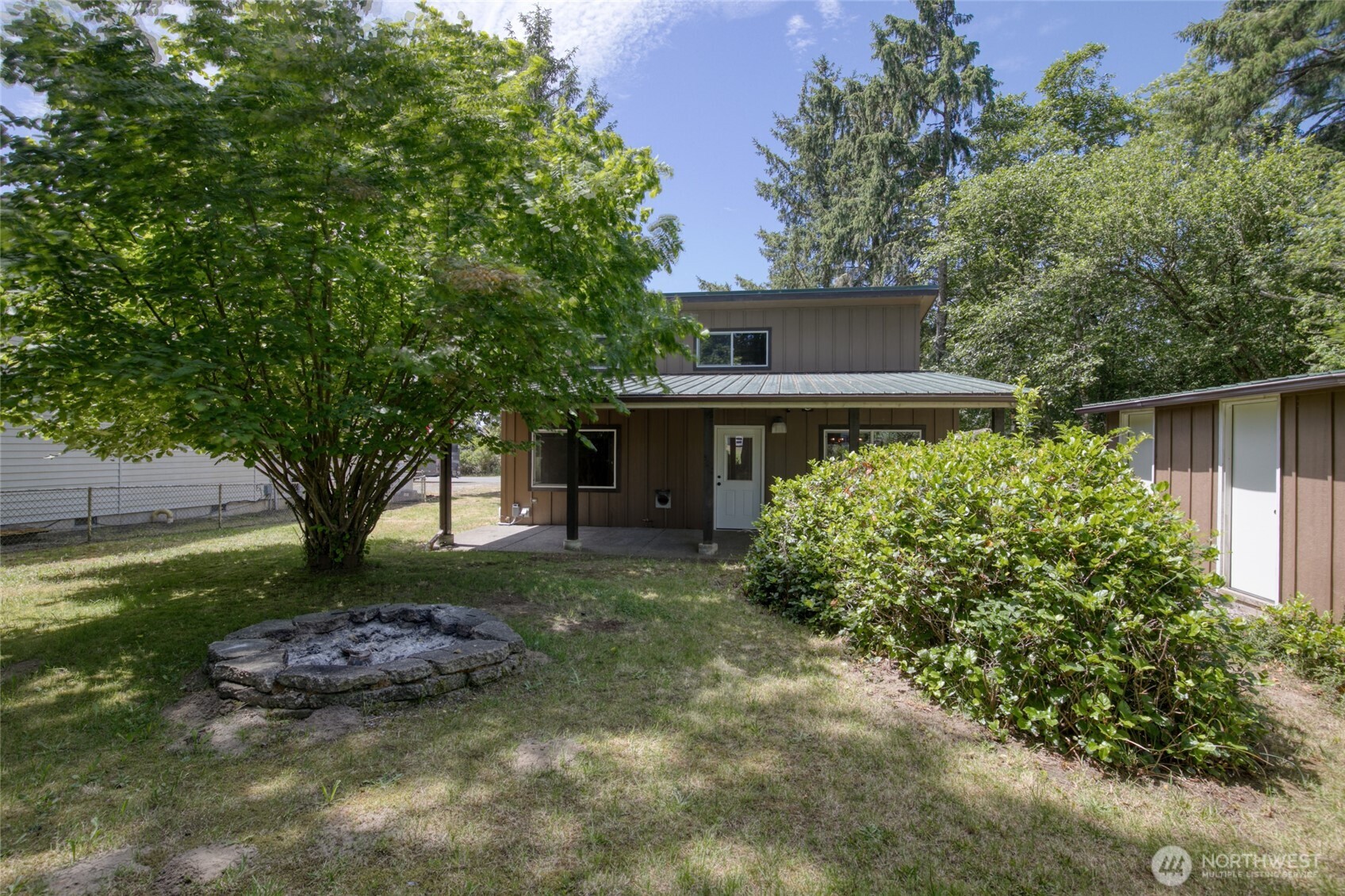130 Octopus Avenue NE