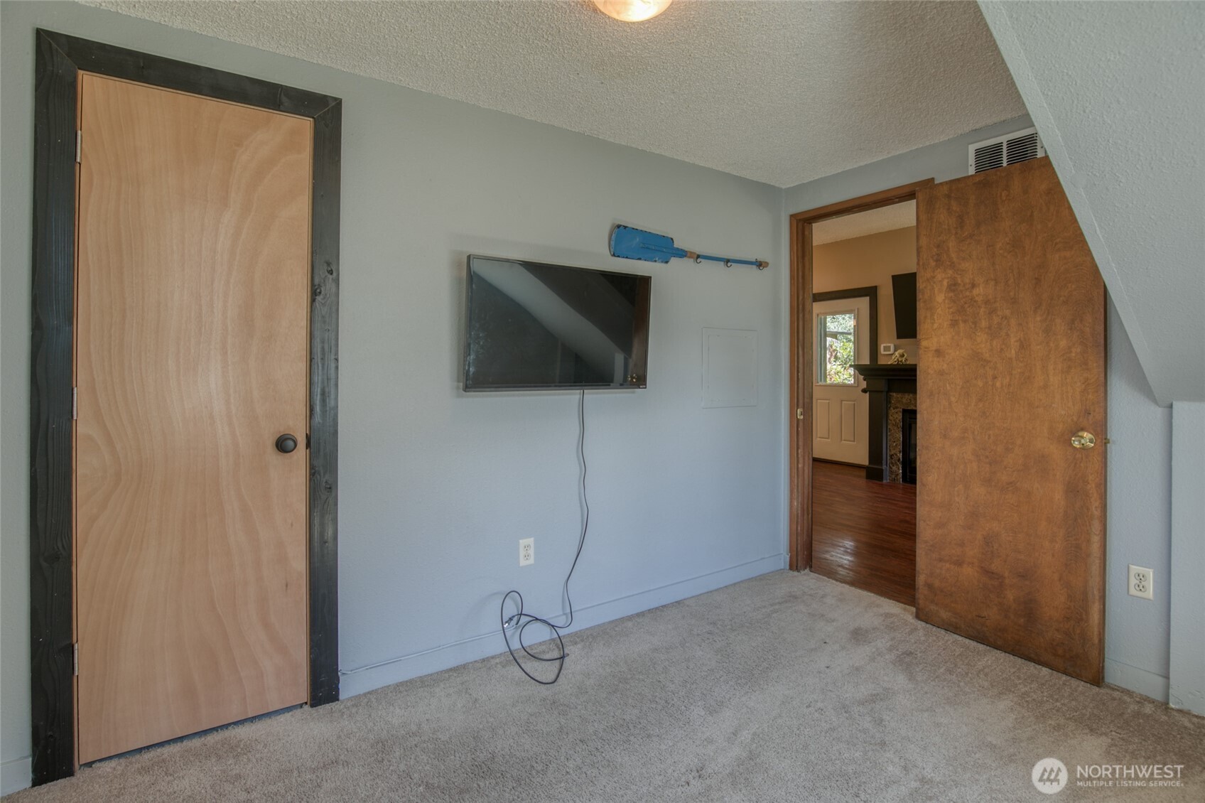 130 Octopus Avenue NE