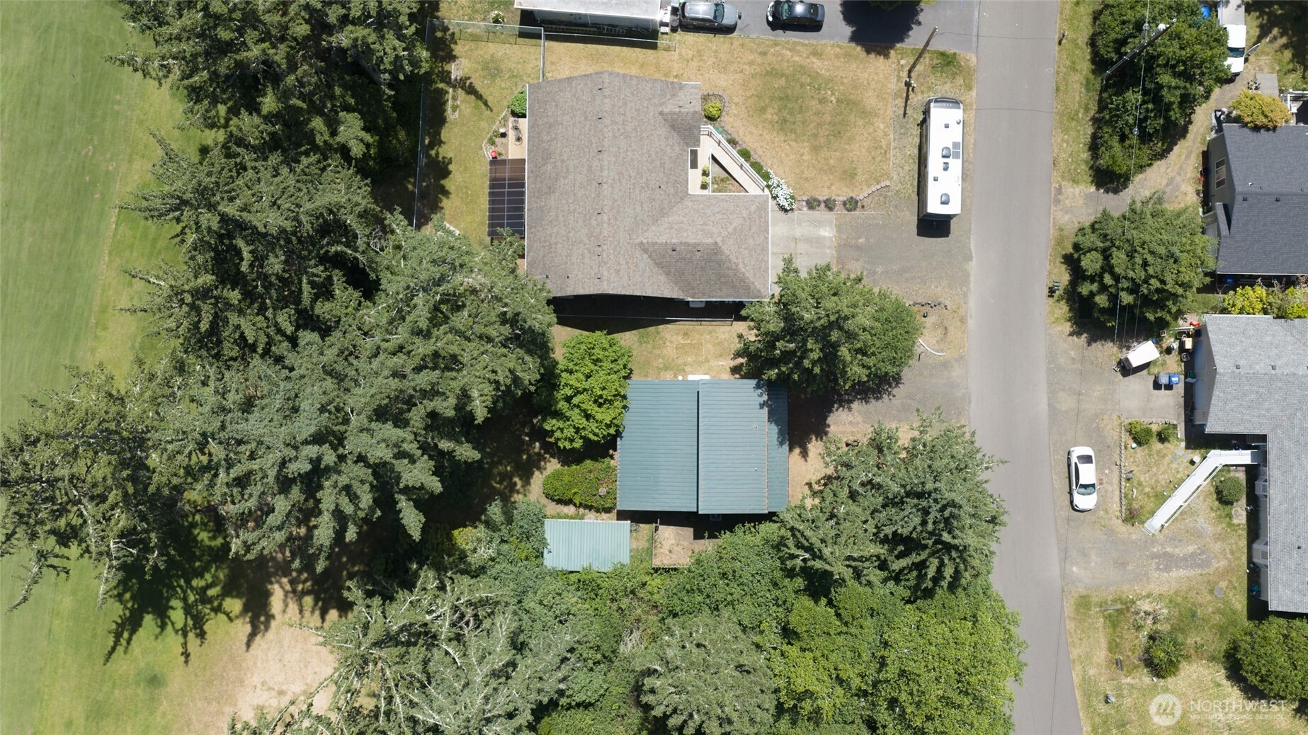 130 Octopus Avenue NE