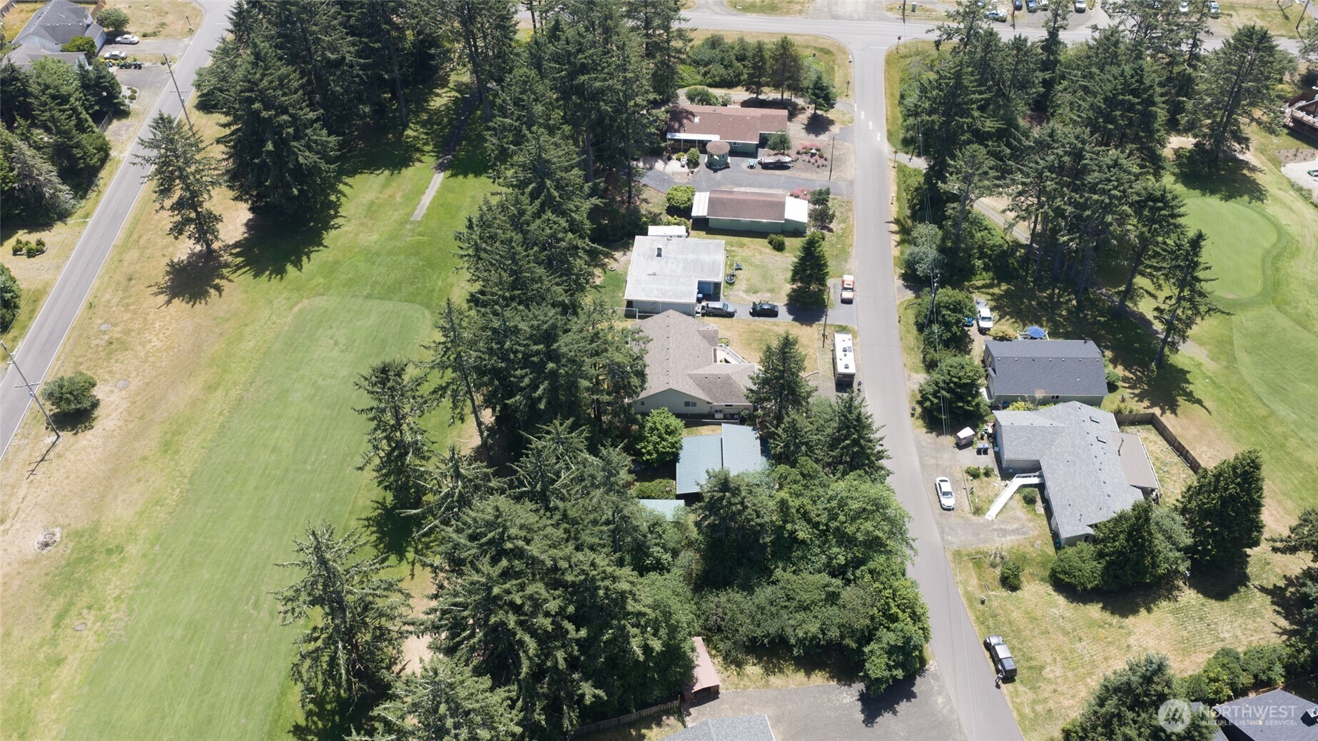 130 Octopus Avenue NE