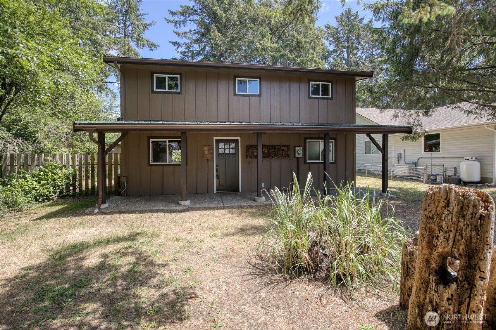 130 Octopus Avenue NE