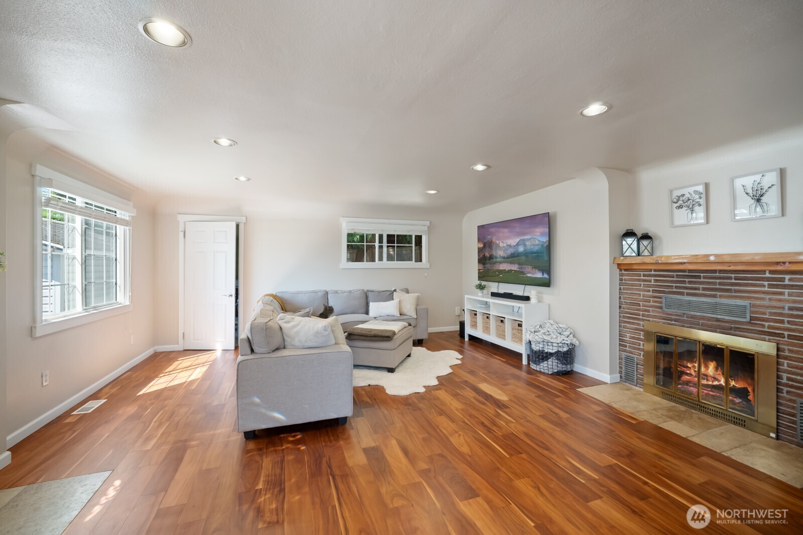 416 Riverview Lane