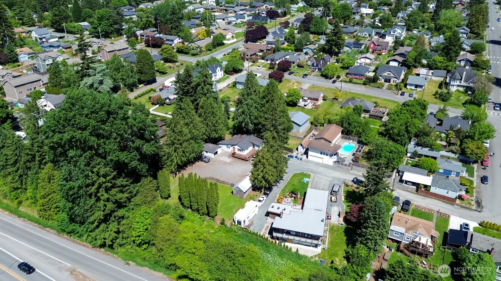416 Riverview Lane