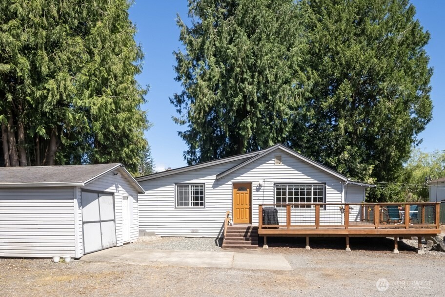 416 Riverview Lane