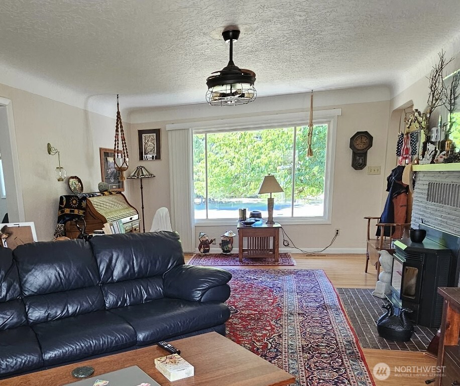 2950 Madrona Drive