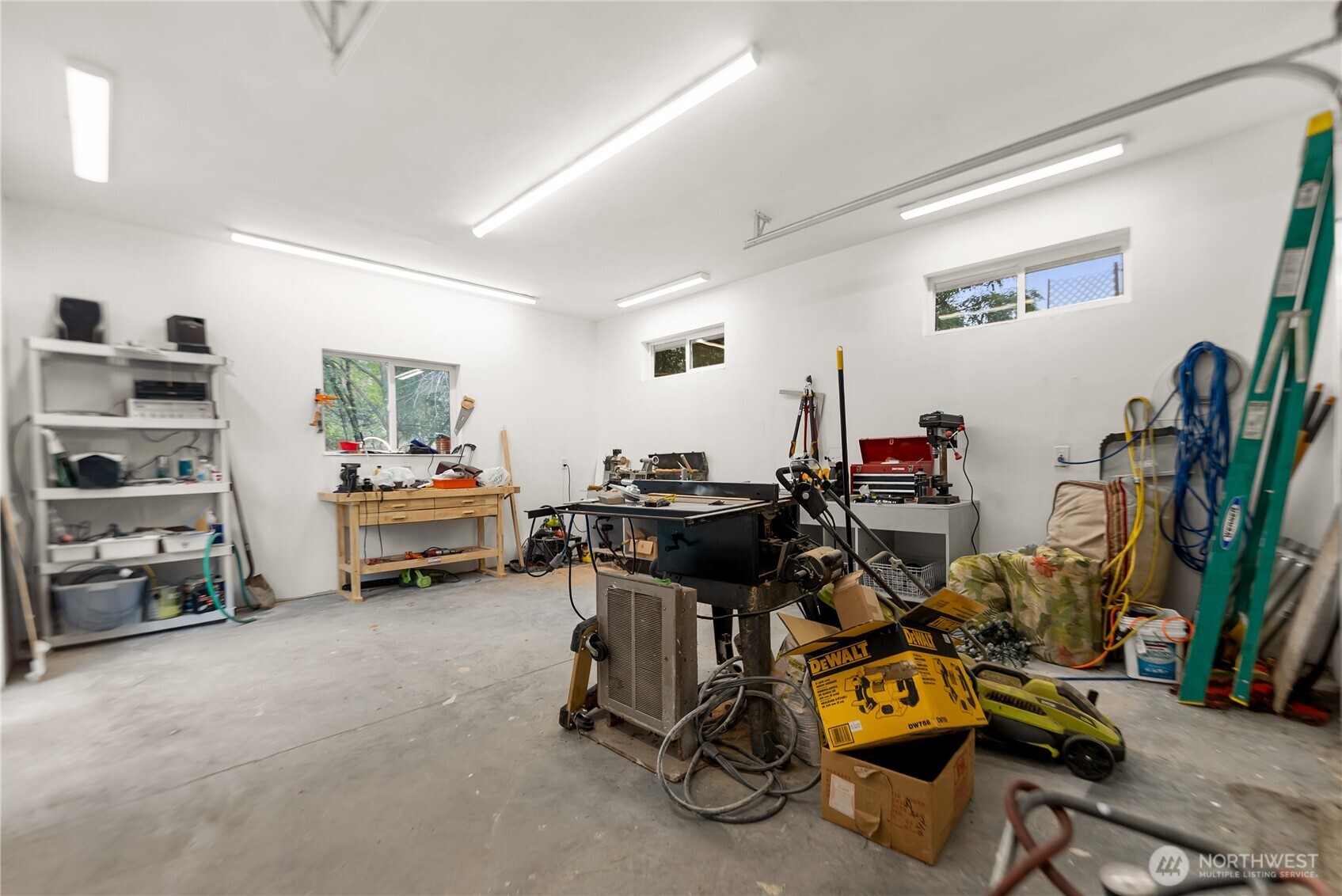 203 2nd St
