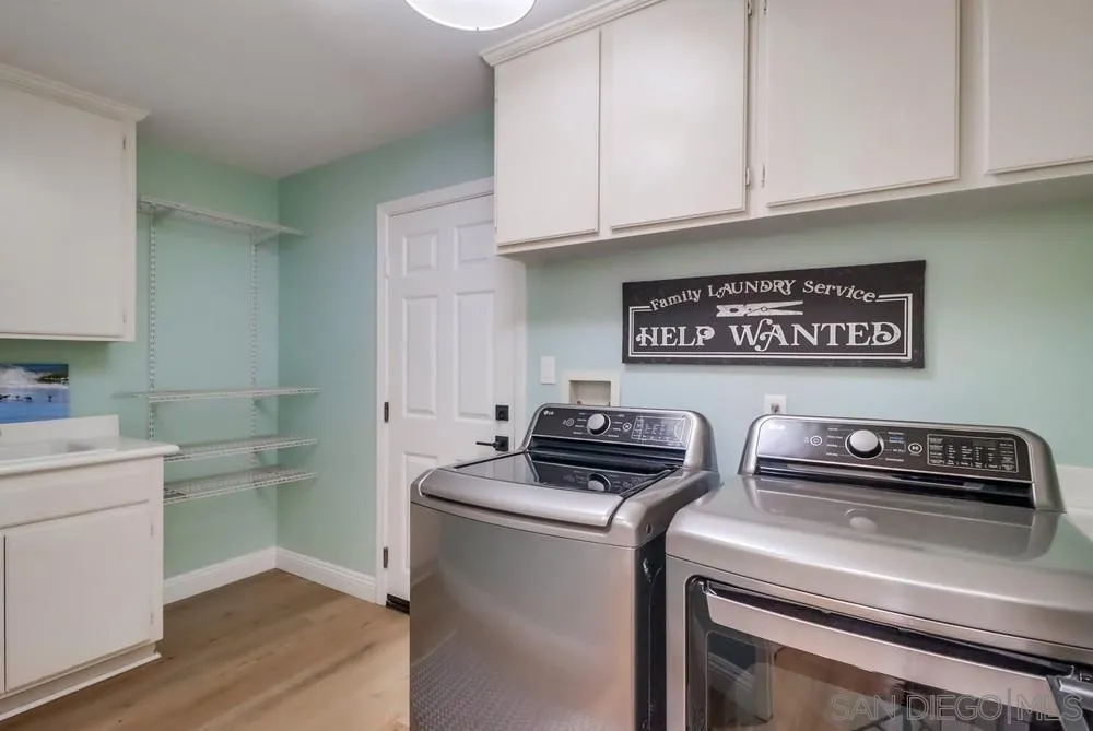 16313 Fox Valley Drive