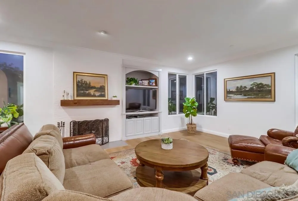 16313 Fox Valley Drive