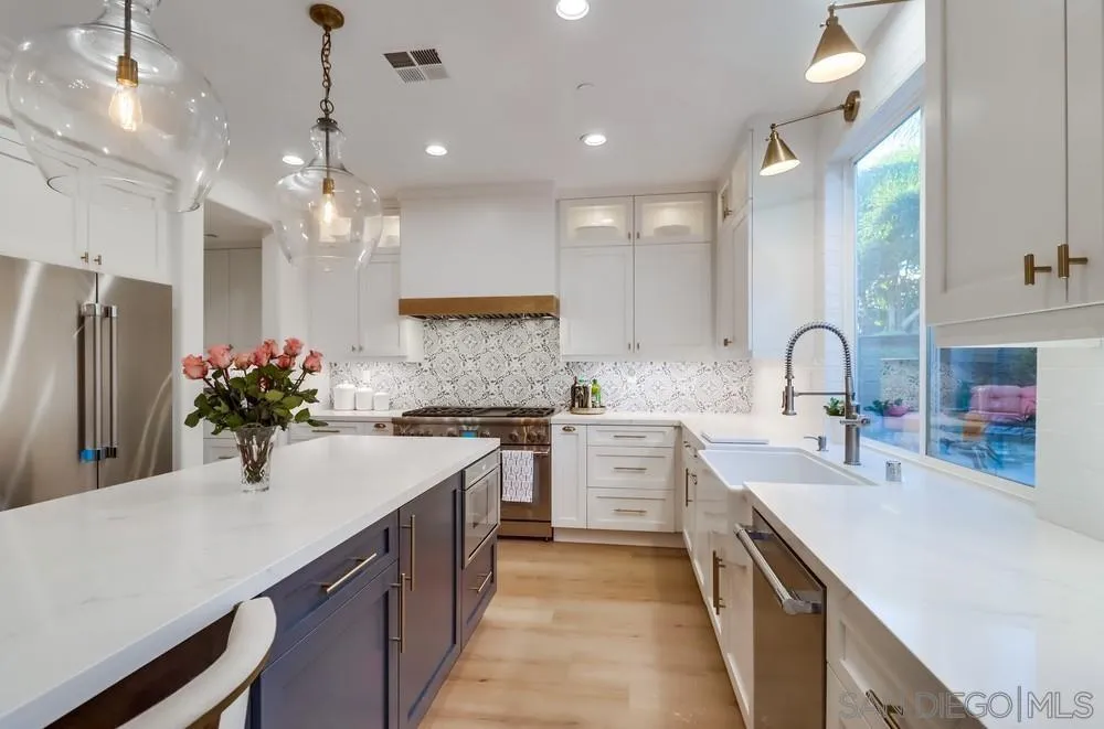 16313 Fox Valley Drive