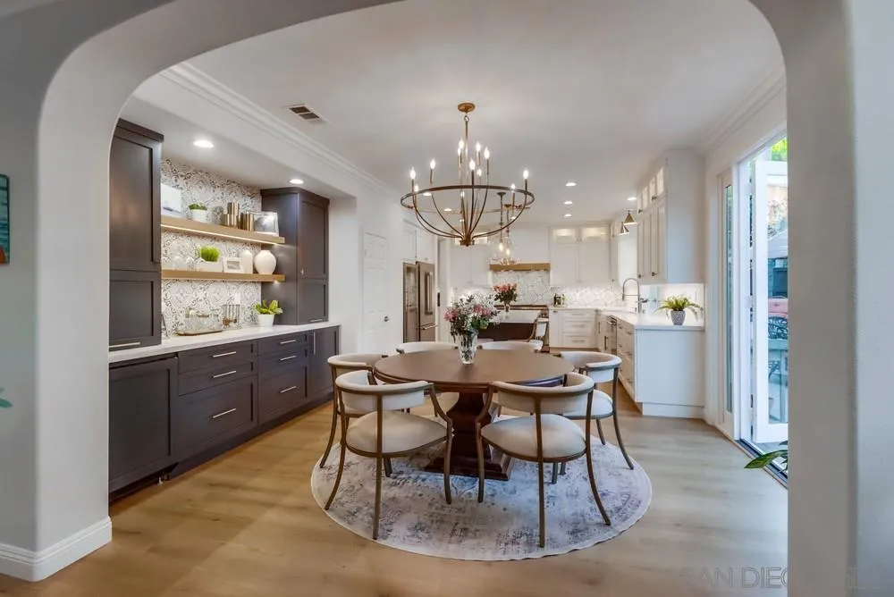 16313 Fox Valley Drive