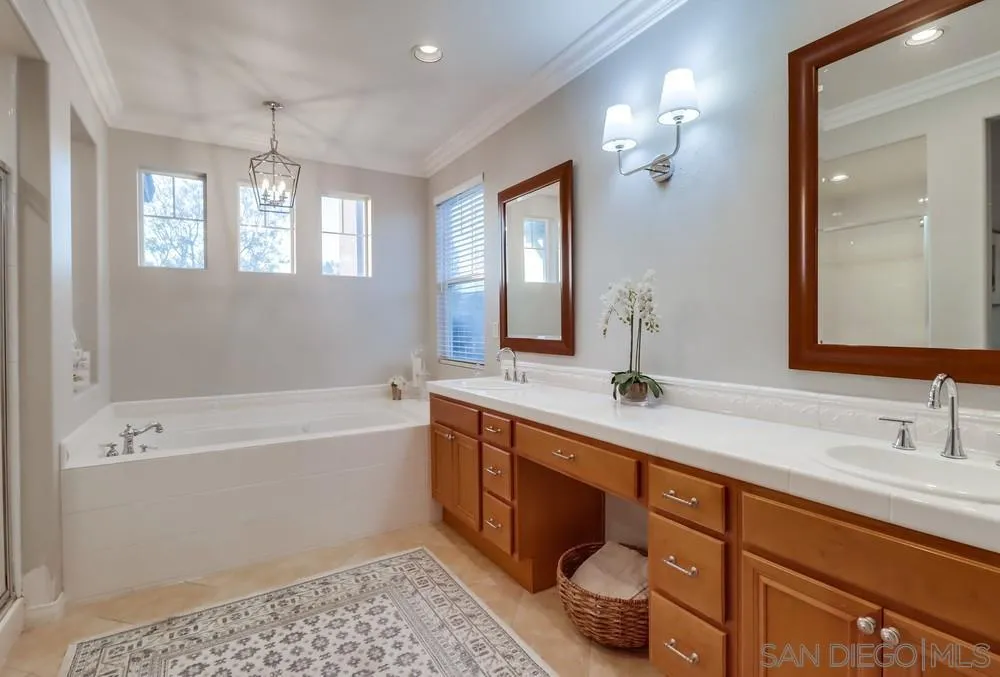 16313 Fox Valley Drive