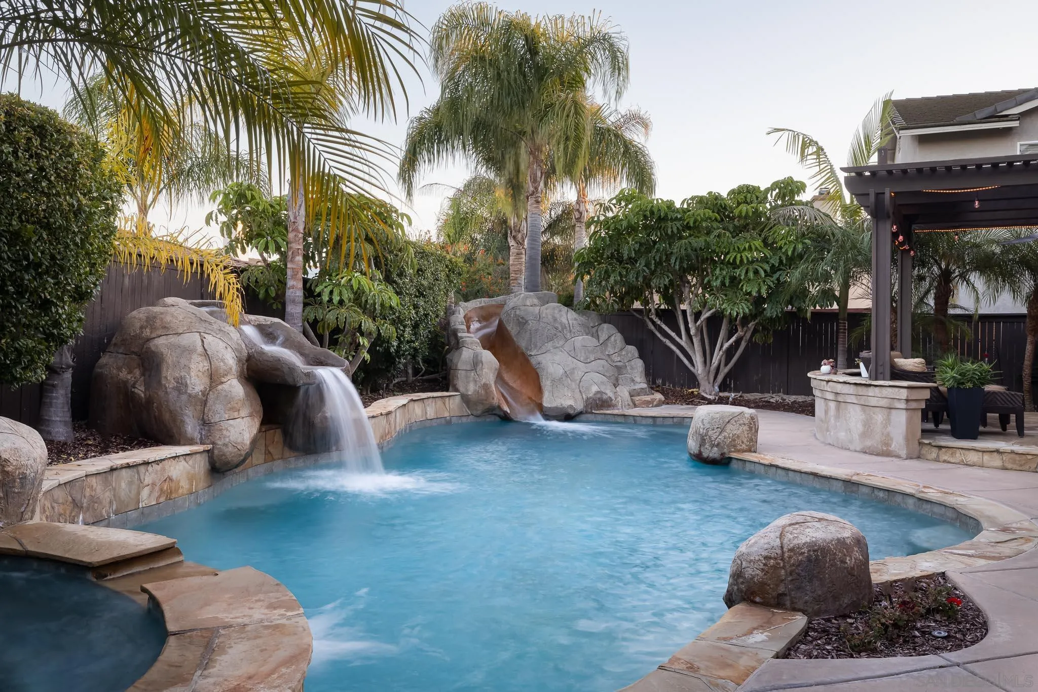 16253 Pinto Ridge Dr