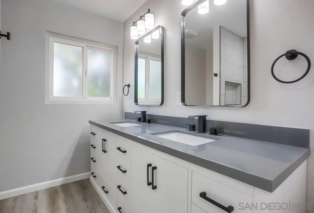 1353 Palomar Ter
