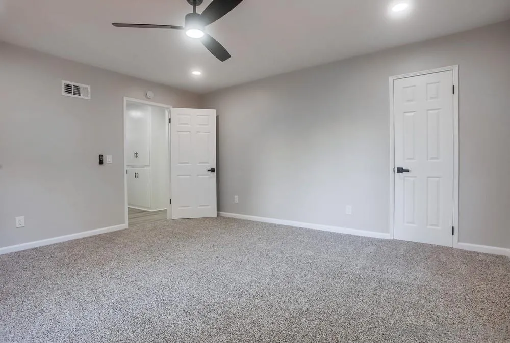 1353 Palomar Ter