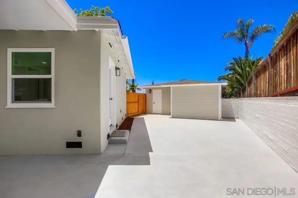 1353 Palomar Ter