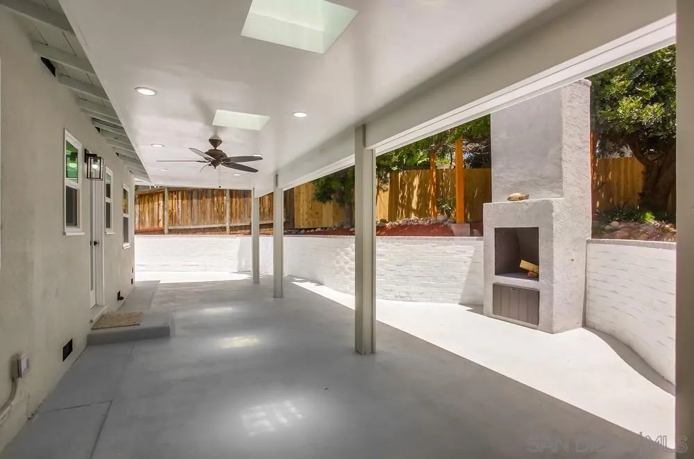 1353 Palomar Ter