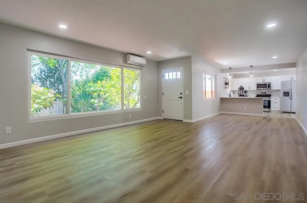 1353 Palomar Ter