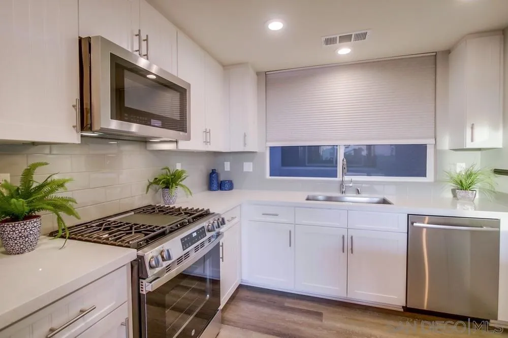 1125 S Cleveland Unit 114