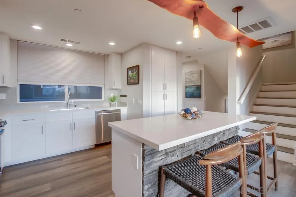 1125 S Cleveland Unit 114