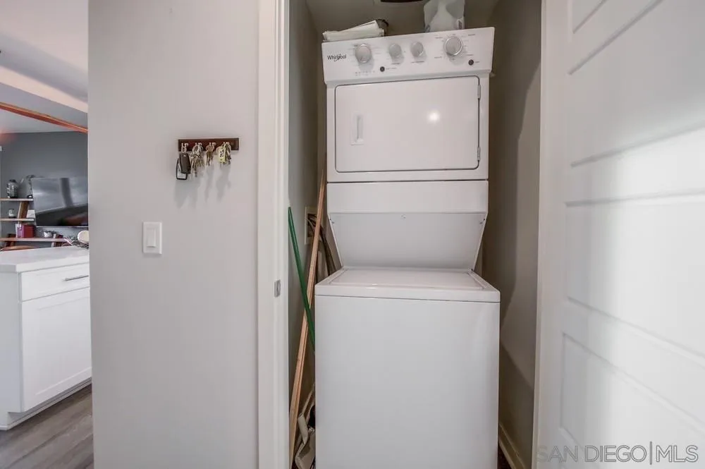 1125 S Cleveland Unit 114