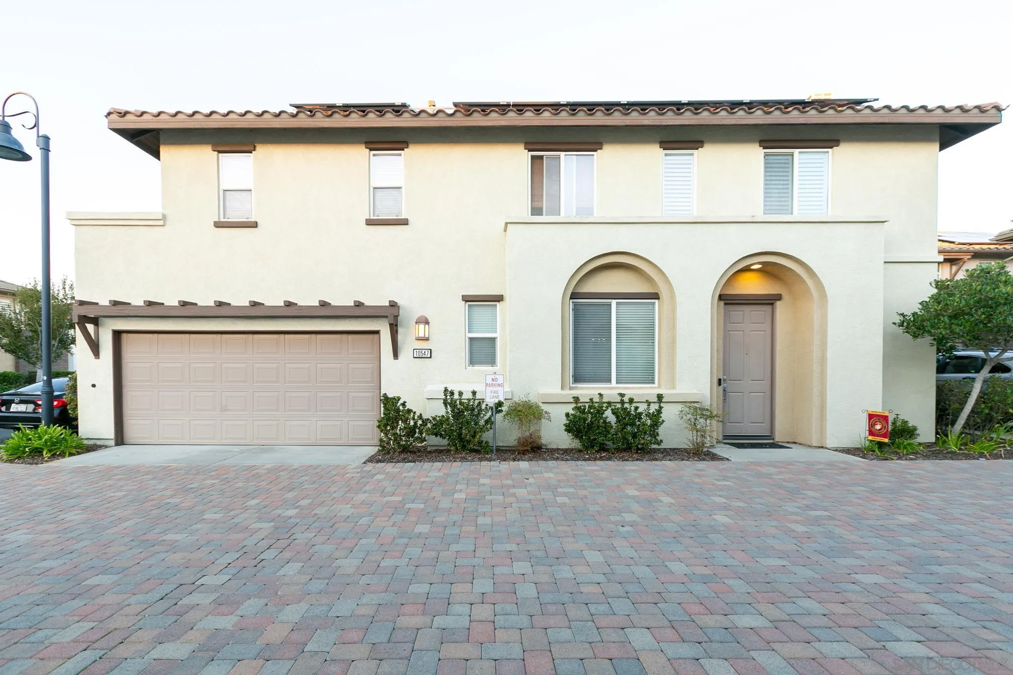 10547 Hollingsworth