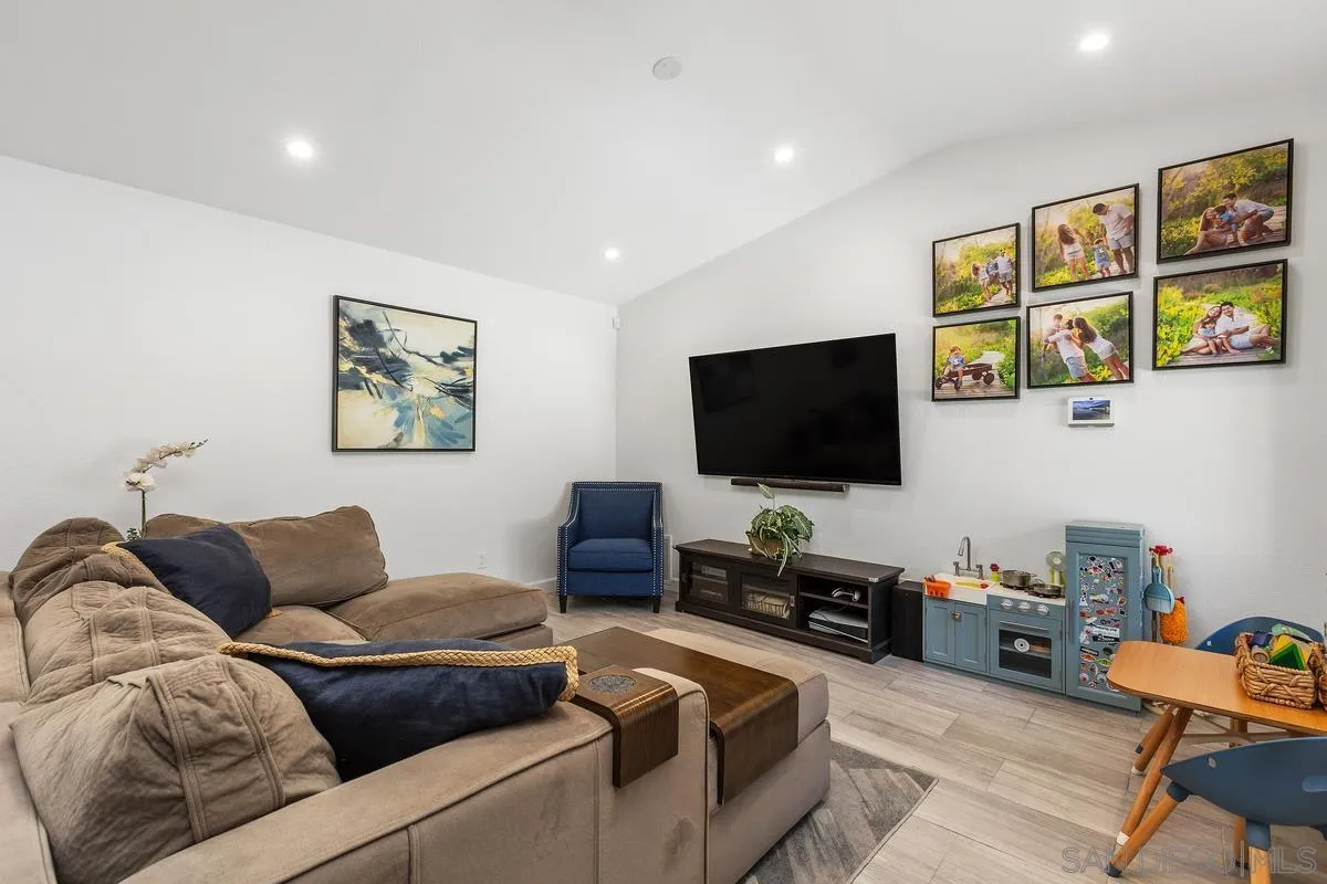 4739 Gardenia