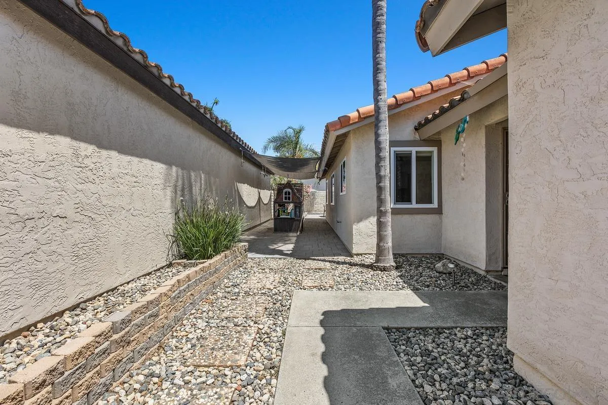4739 Gardenia