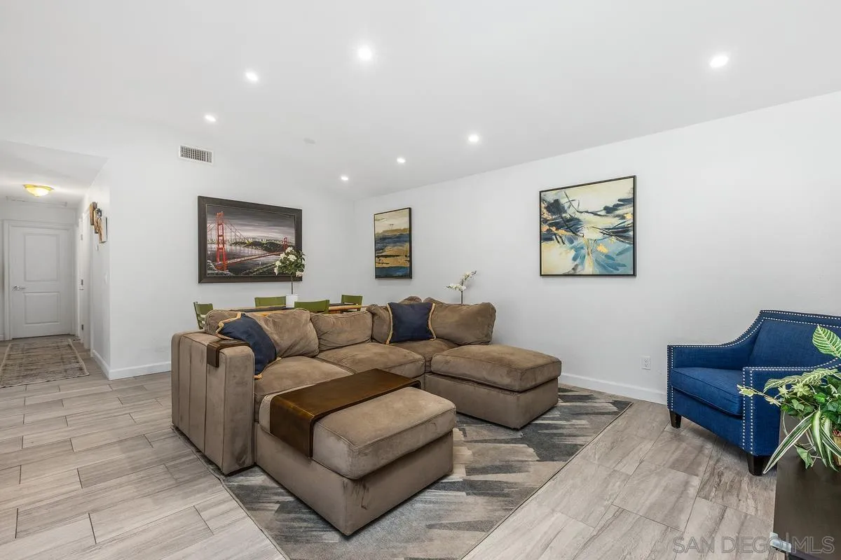 4739 Gardenia