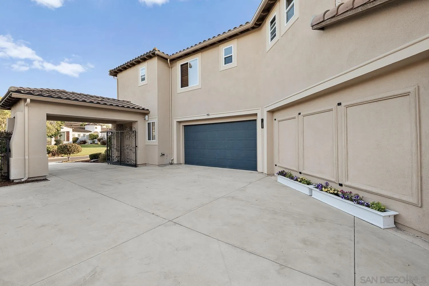 9156 Bernardo Lakes Drive