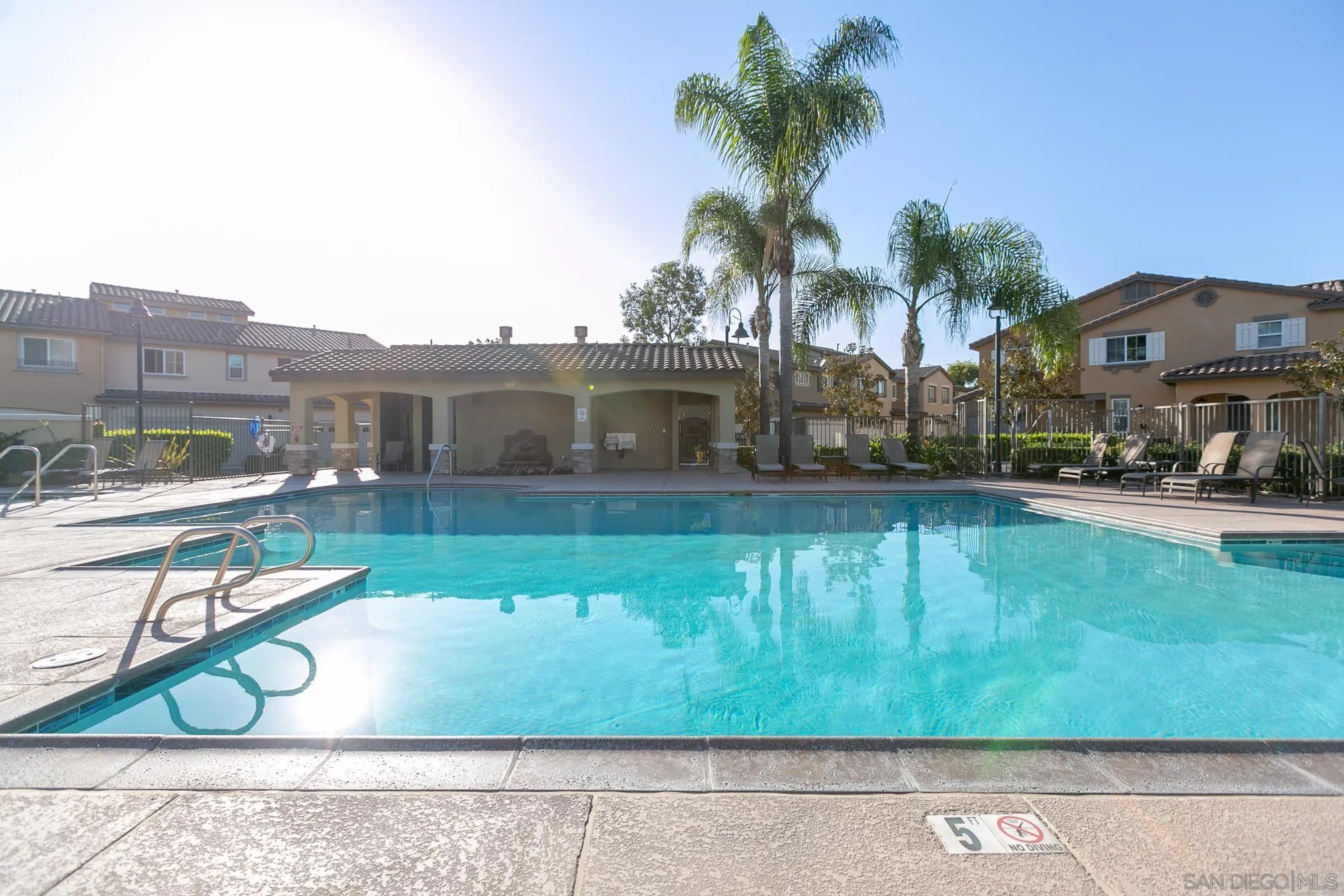 10547 Hollingsworth Way