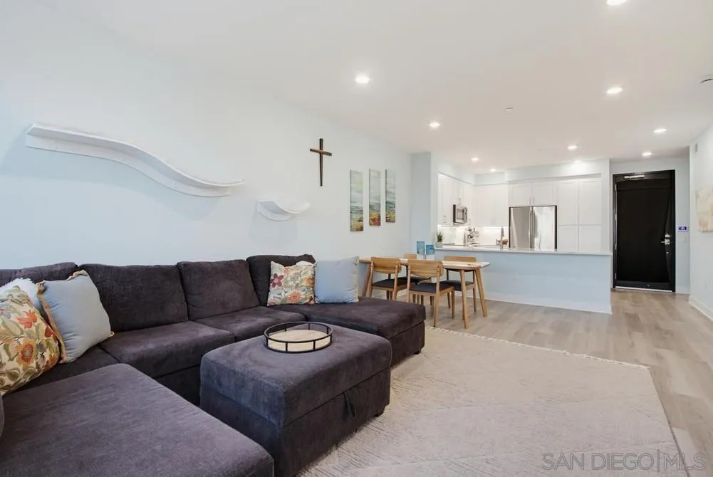 1021 S Cleveland Street Unit 313