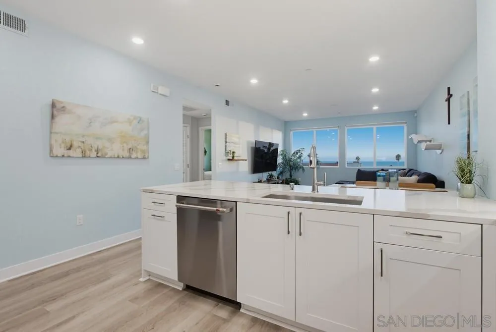 1021 S Cleveland Street Unit 313