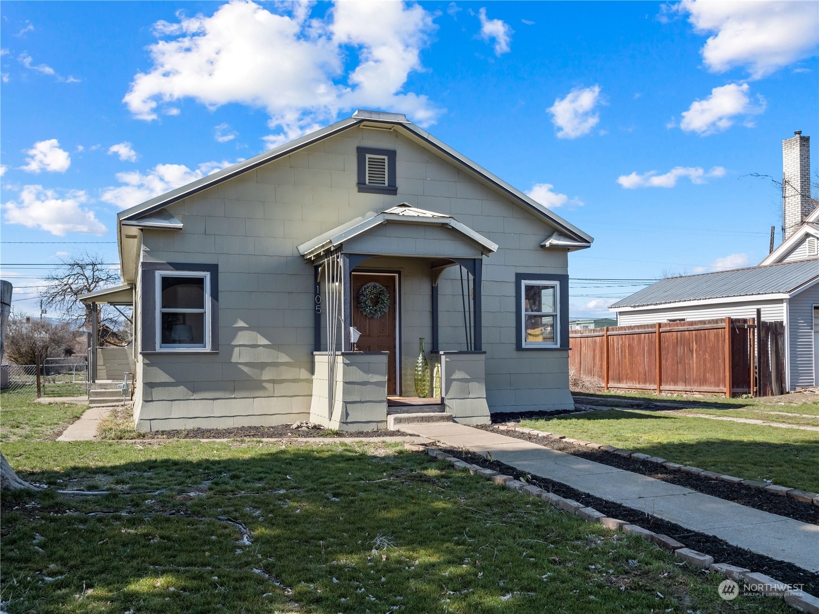 105 N Ruby Street