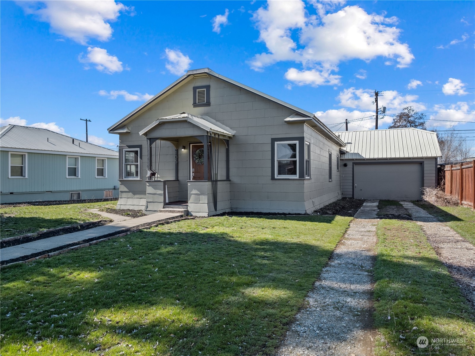 105 N Ruby Street