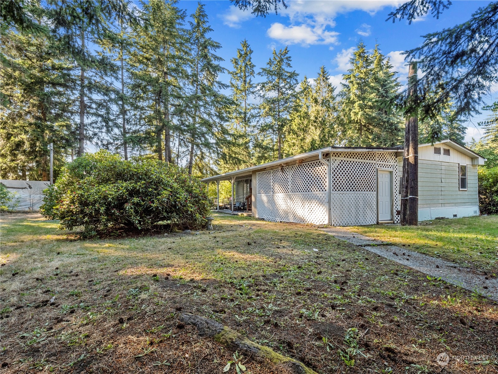 16741 Wanda Court SE