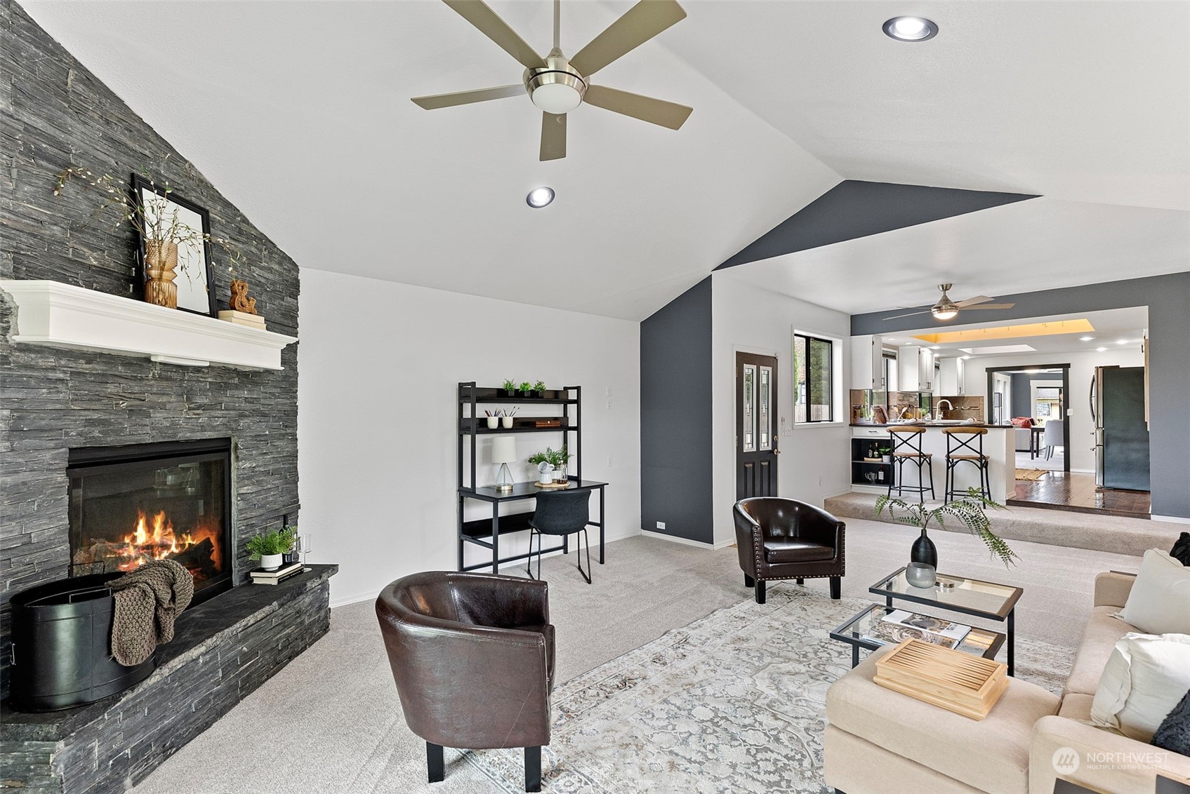 1215 W Pioneer