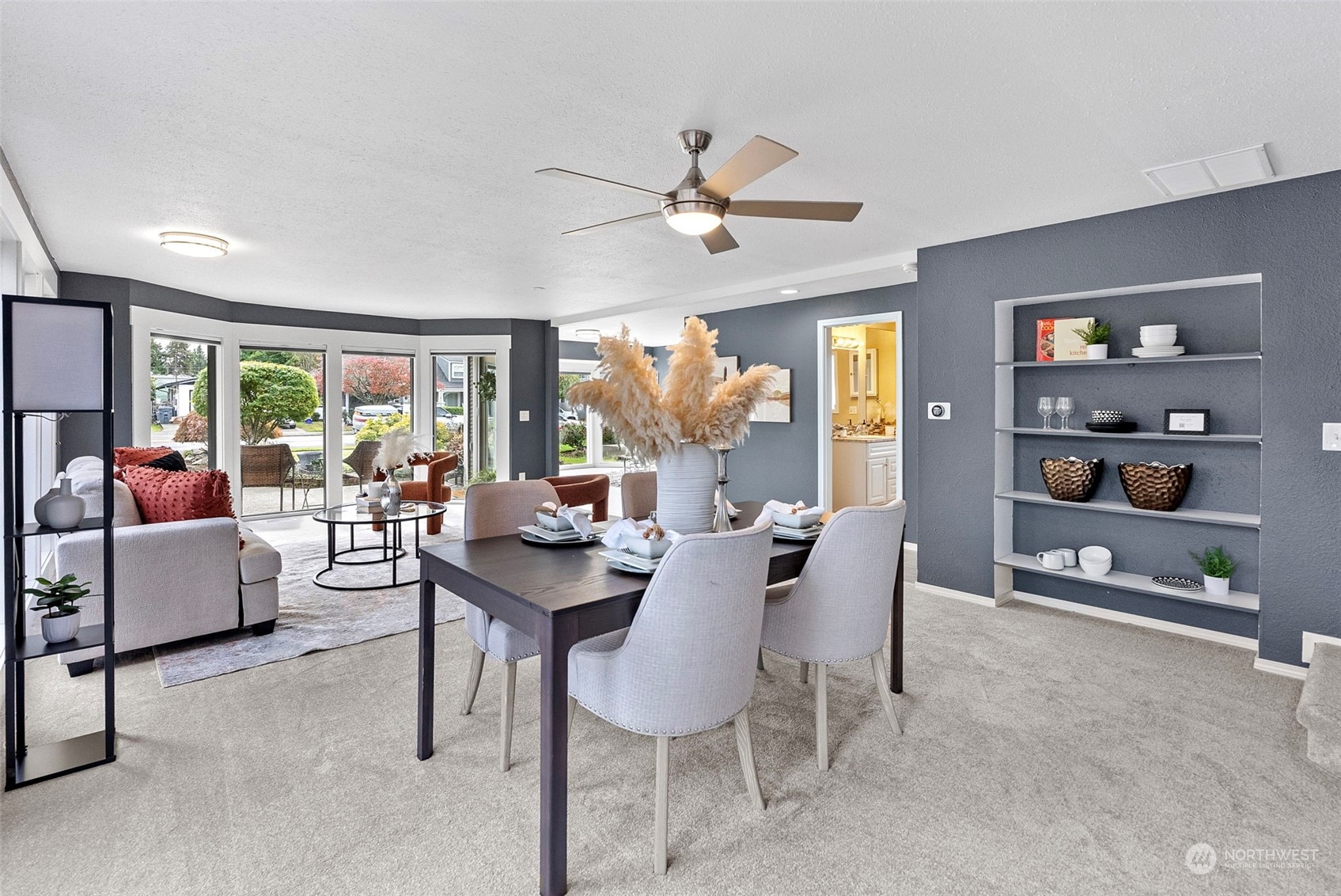1215 W Pioneer