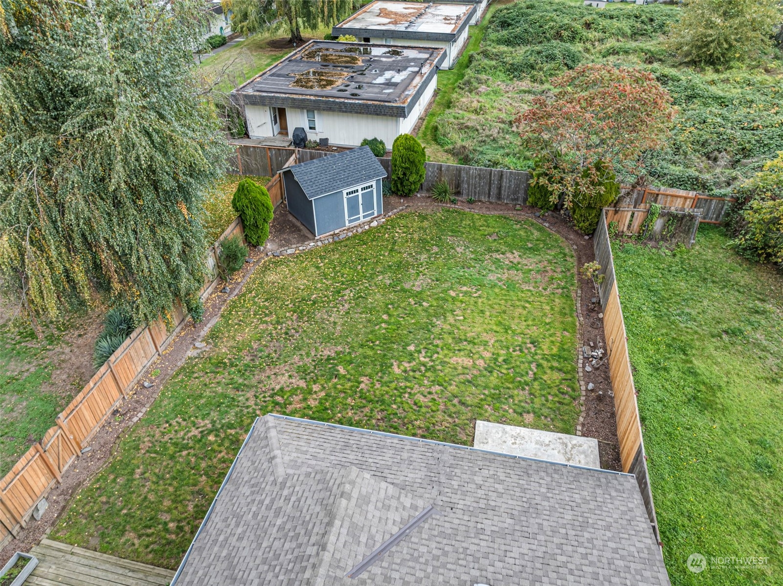 1215 W Pioneer