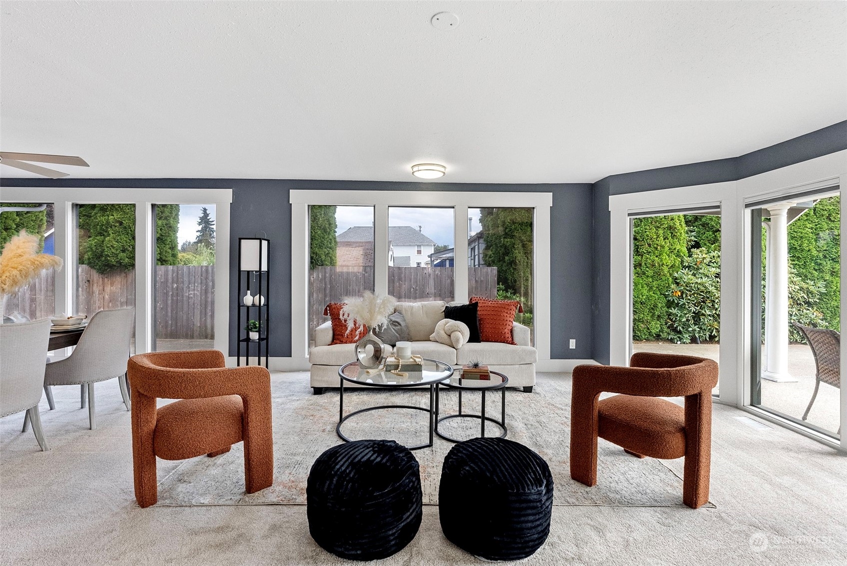 1215 W Pioneer