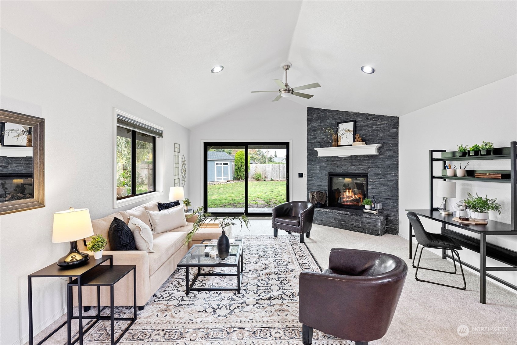 1215 W Pioneer