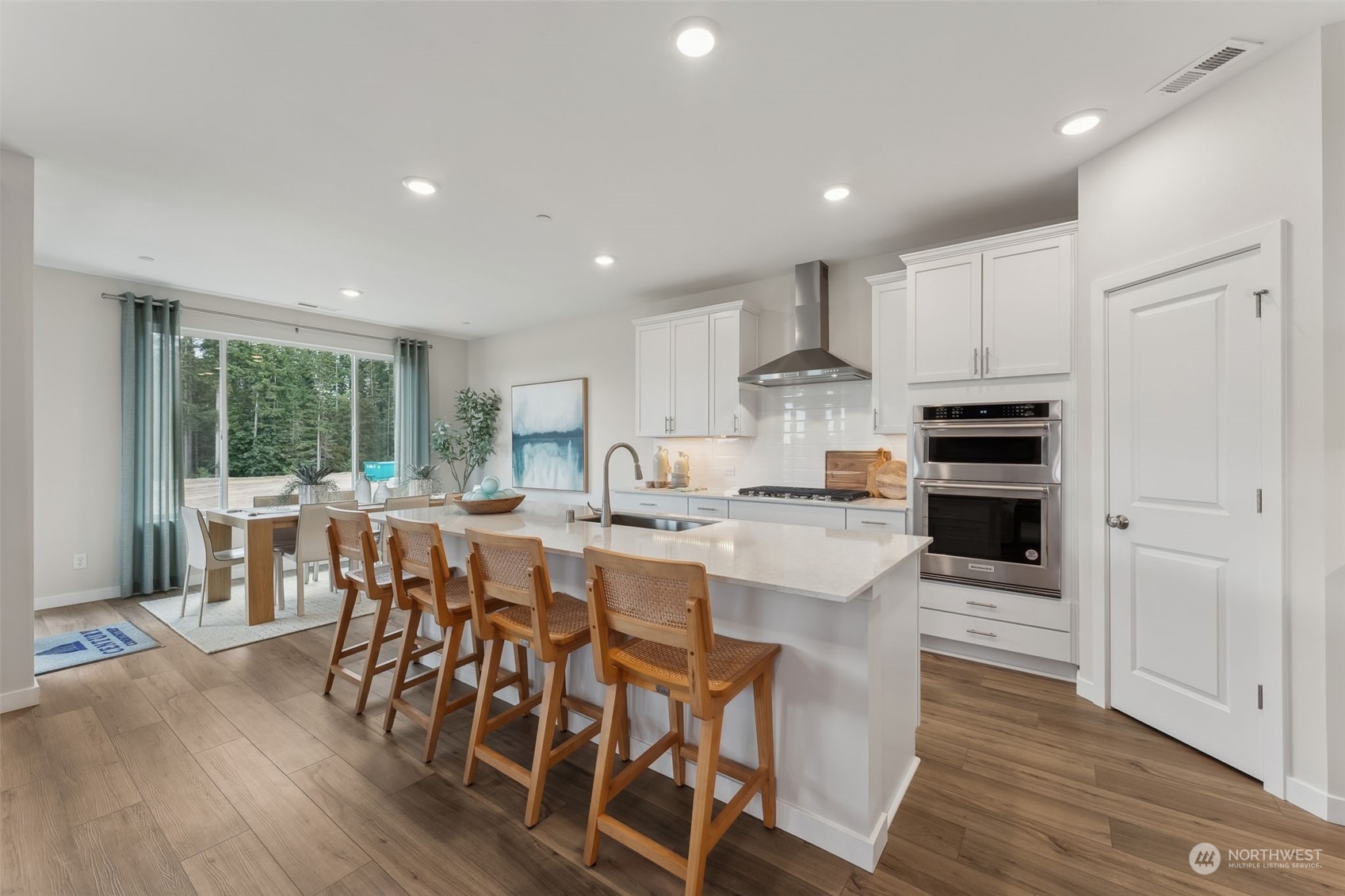 3868 McCormick Village Drive Unit: 11