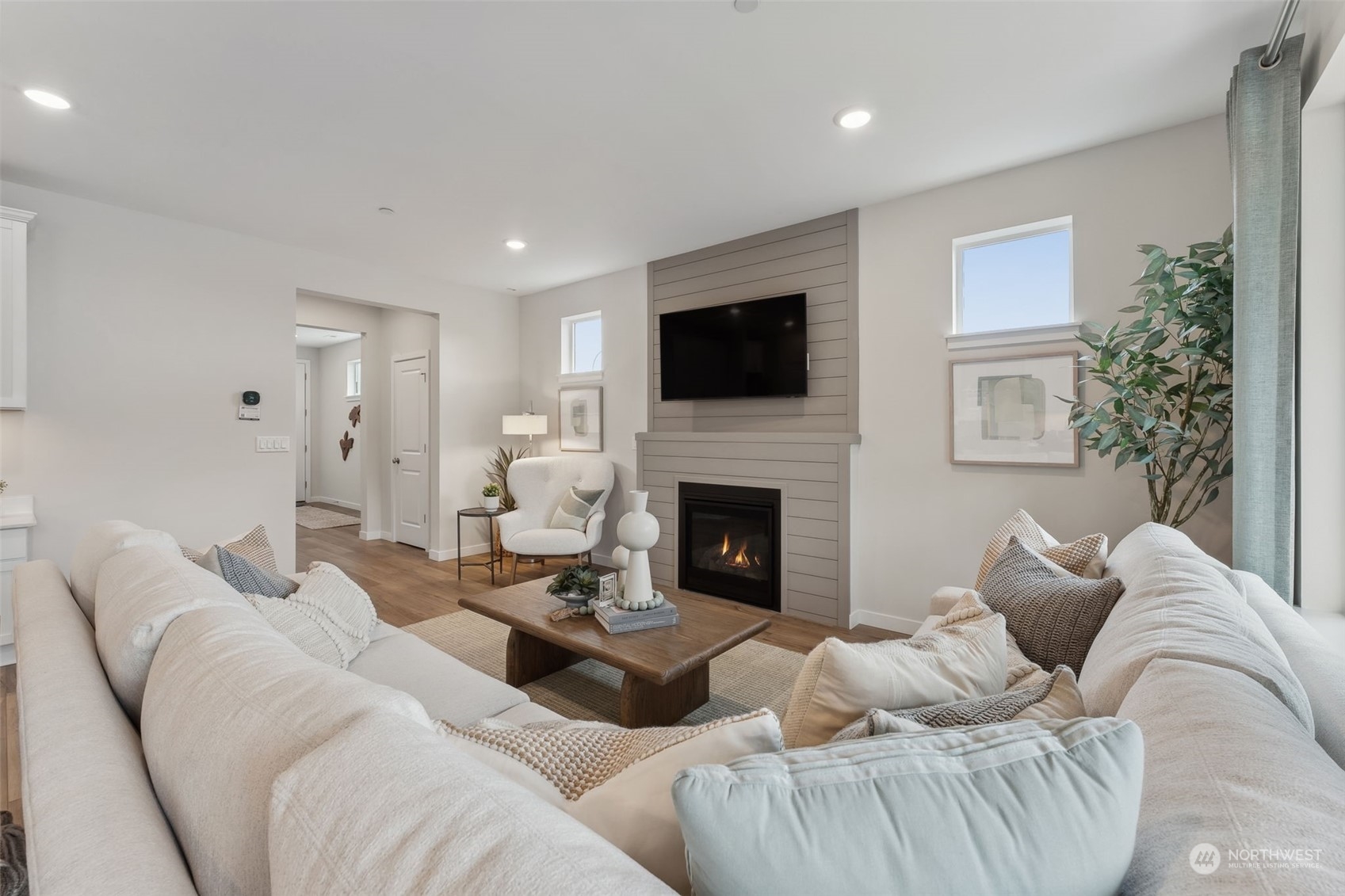 3868 McCormick Village Drive Unit: 11